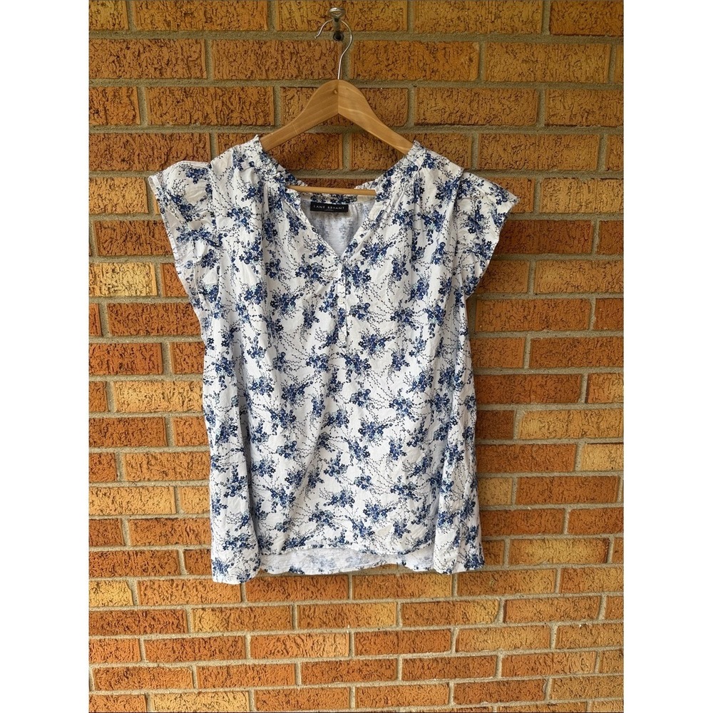 Lane Bryant White Blue Floral Blouse Size 22/24 Cap-Sleeve Blouse Cotton